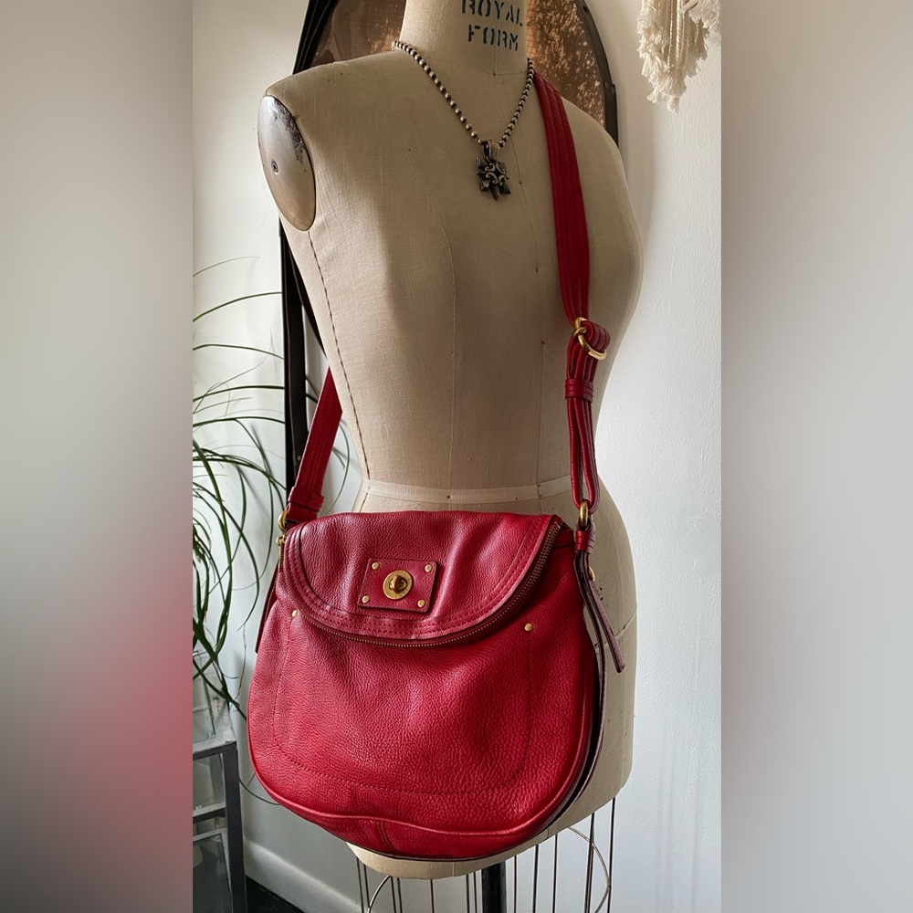 Marc Jacobs crossbody leather bag!